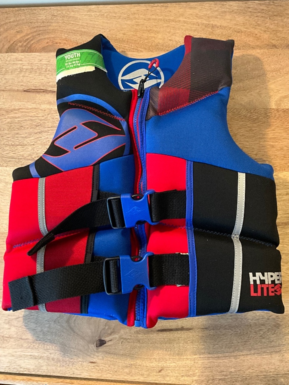 Hyperlite Pro V Youth Life vest 50-90lb red and blue